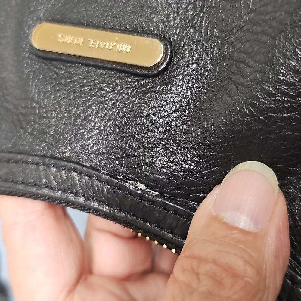 MICHAEL KORS PEBBLED LEATHER HOBO BAG BFPM-08-160 - Picture 7 of 12